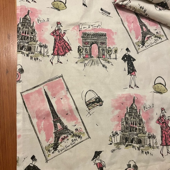 "Emily of Paris " 4 curtain panels - Picture 8 of 11